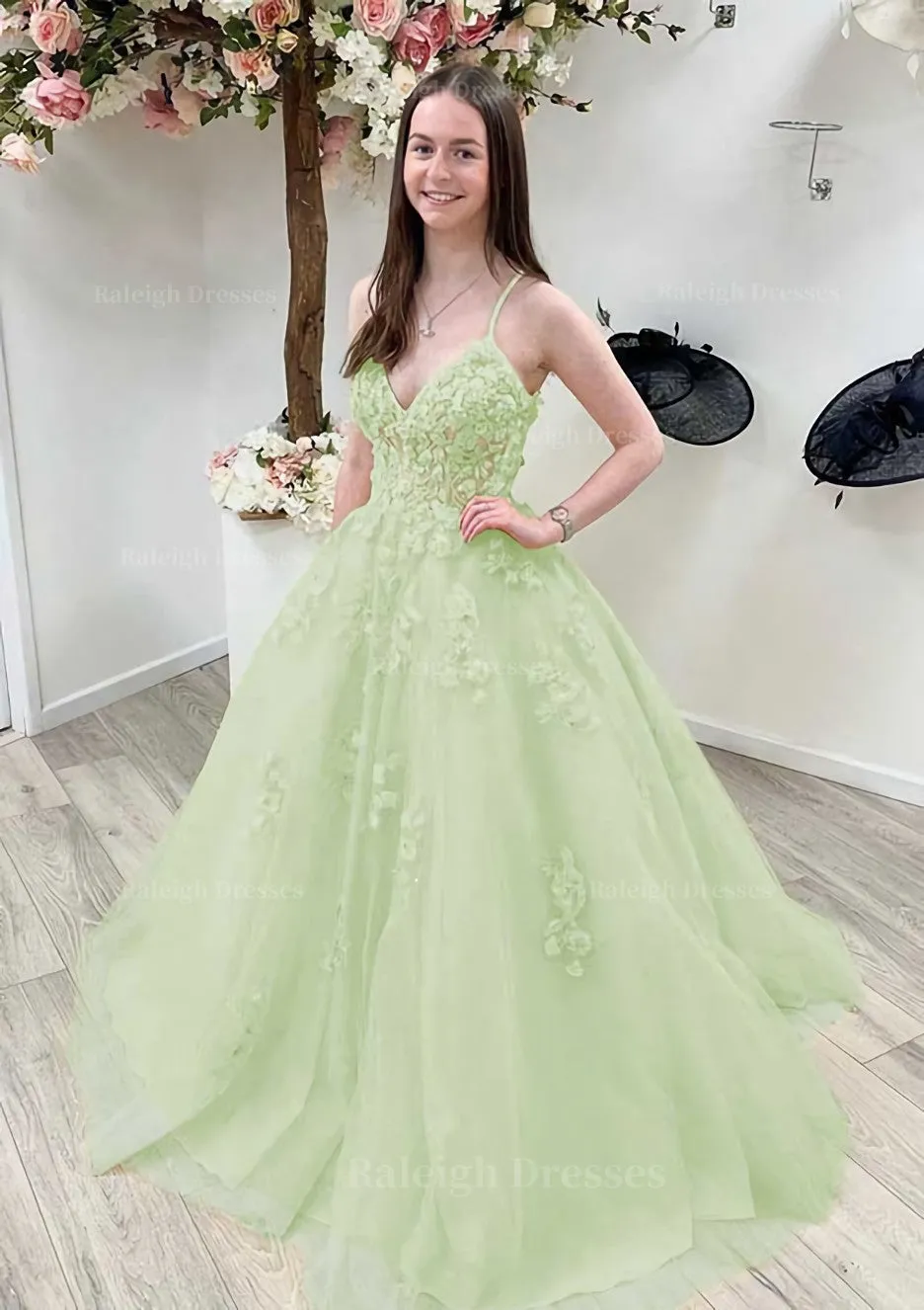 A-line Princess V Neck Sleeveless Sweep Train Tulle Prom Dress With Appliqued Beading Lace