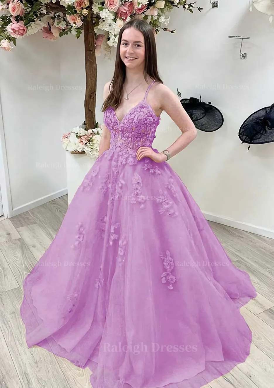 A-line Princess V Neck Sleeveless Sweep Train Tulle Prom Dress With Appliqued Beading Lace