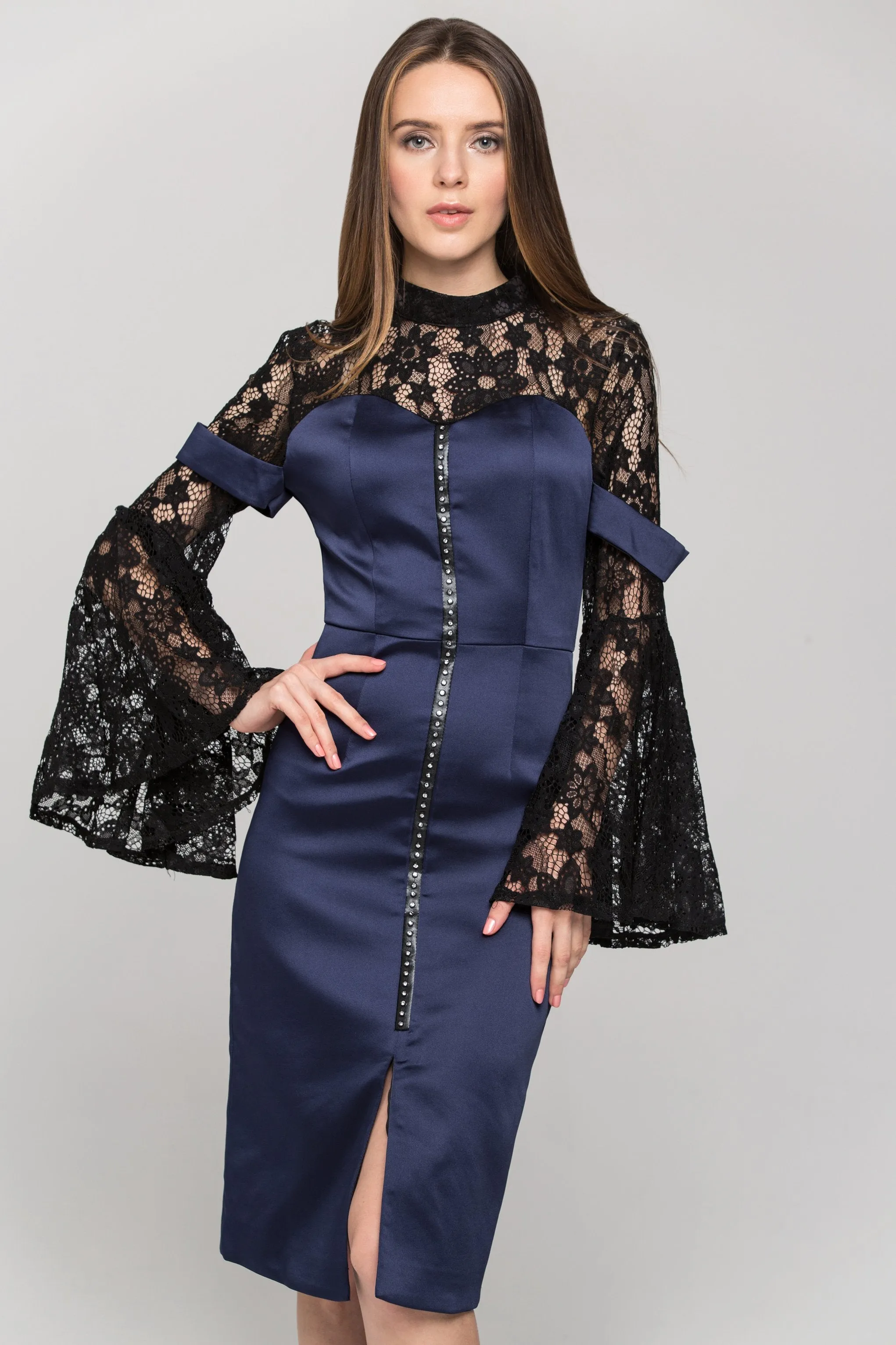 Blue Sweatheart Black Lace Yoke Sleeved Midi Dress