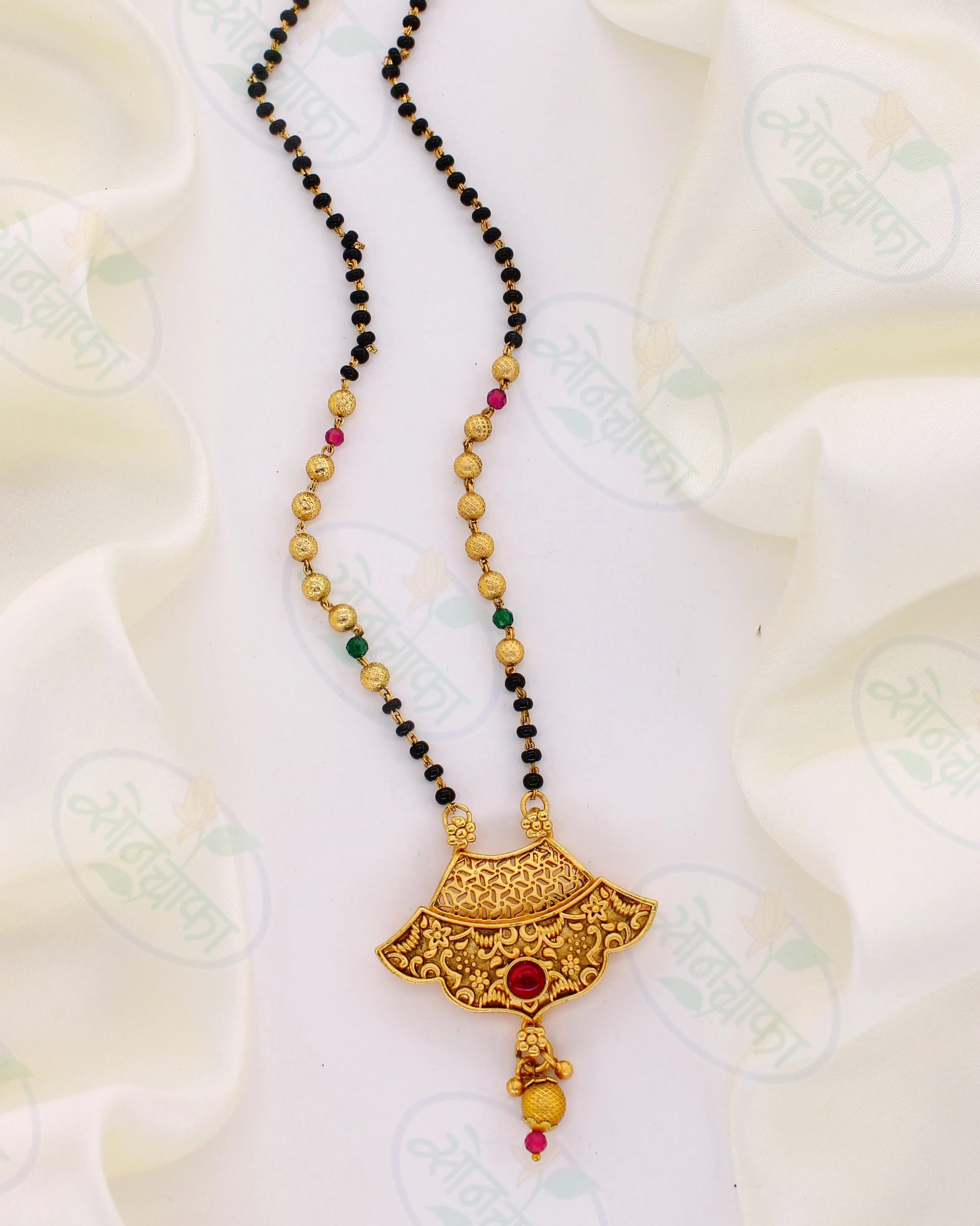 CLASSIC CHARM RAJWADI MANGALSUTRA